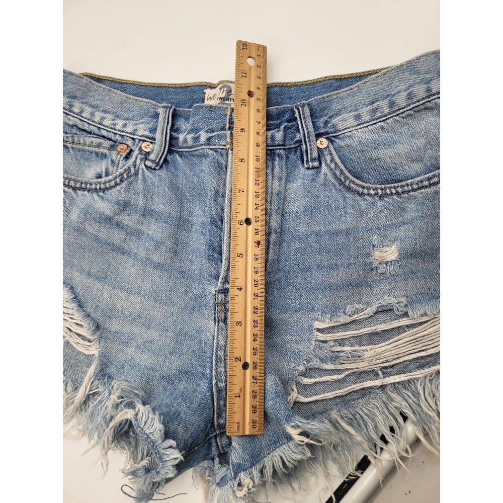 WE THE FREE Women's SZ 26 Cut off Distressed Button Fly Mini Shorts Summer - Picture 6 of 9